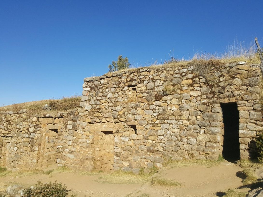 Incan ruins on Isla del Sol 