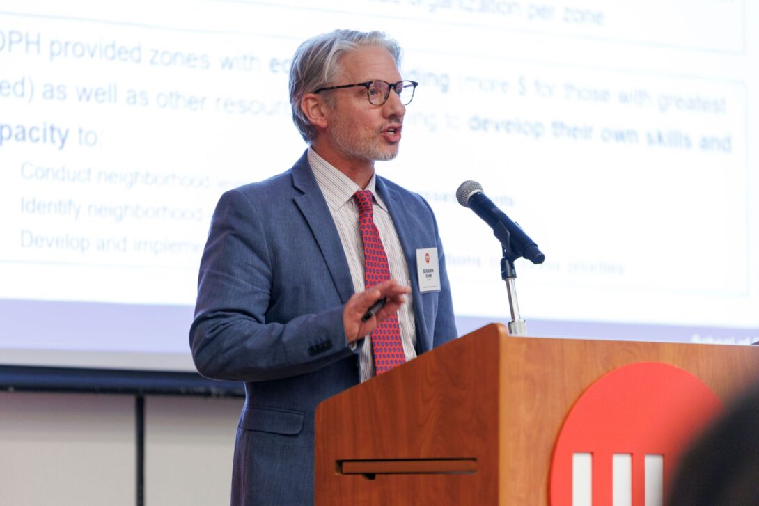 Professor Benjamin Shaw presents at UIC's January SparkTalks.